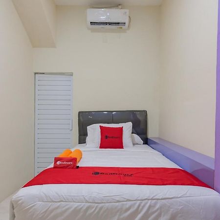 Reddoorz Near Trans Studio Bandung 3 Kültér fotó